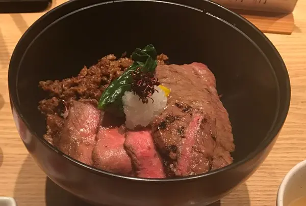 和牛贅沢重専門店 神楽坂 翔山亭【ランチ】
