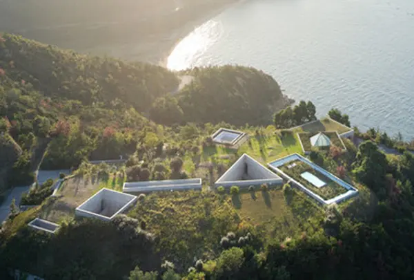 地中美術館