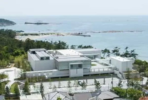 神奈川県立近代美術館葉山館