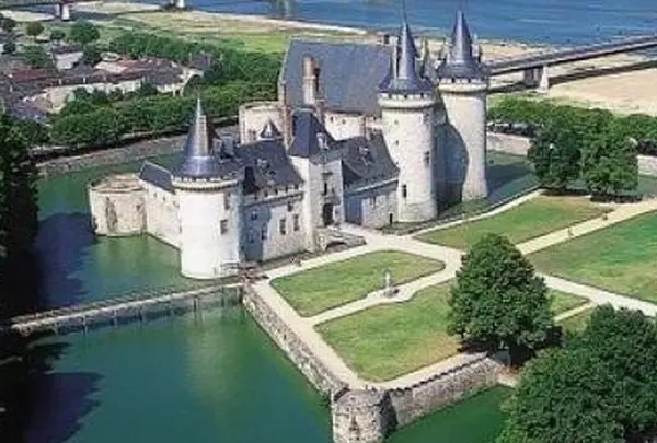 Château de Sully-sur-Loire