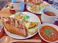 カフェ木と本の写真_313894