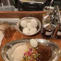 ポークビンダルー食べる副大統領の写真_717010