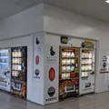 冷凍食品自動販売機コーナーの写真_1349618
