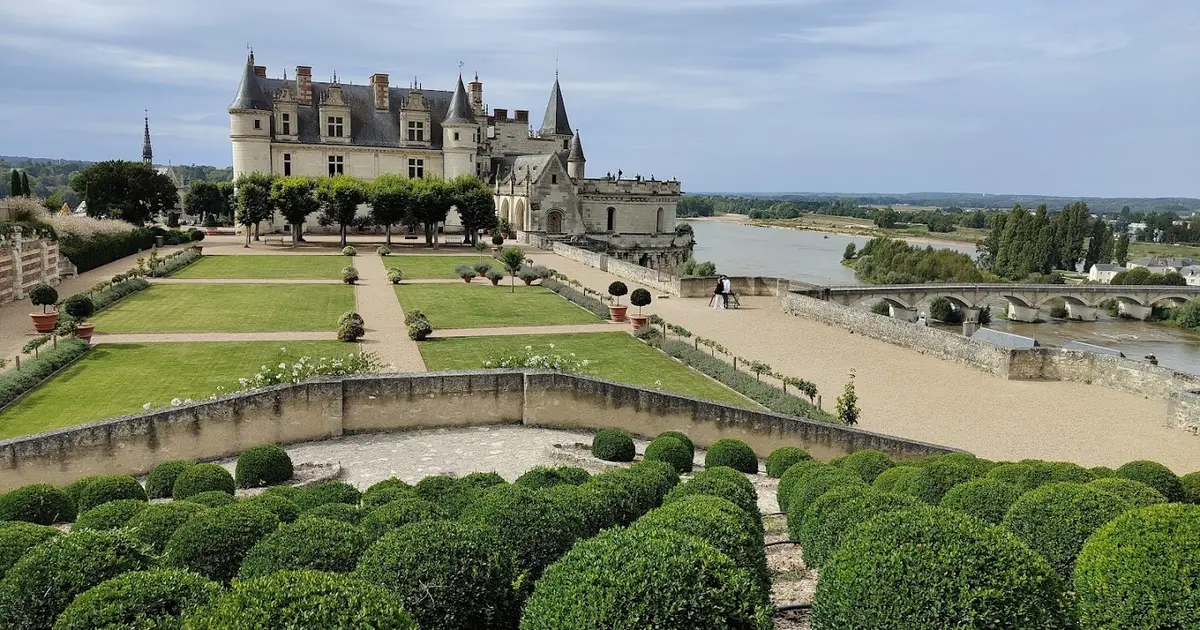 ヨランダ・サロモン・ドュヴァル 風景 夏 ホリデー アンボワーズ城 ヨランダ・サロモン・ドュヴァル 風景 夏 ホリデー アンボワーズ城