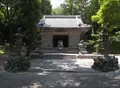 境内を鉄道が横切る神社の写真_20432