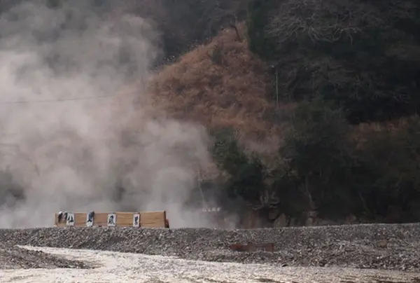 遠くから撮影
