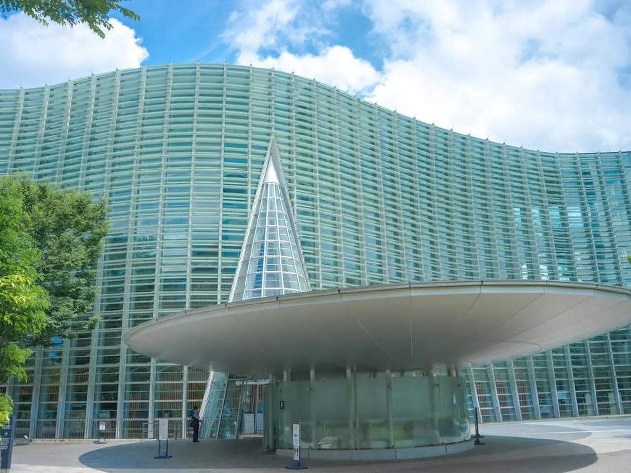 新 国立 美術館