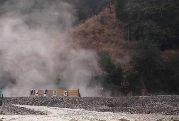 遠くから撮影