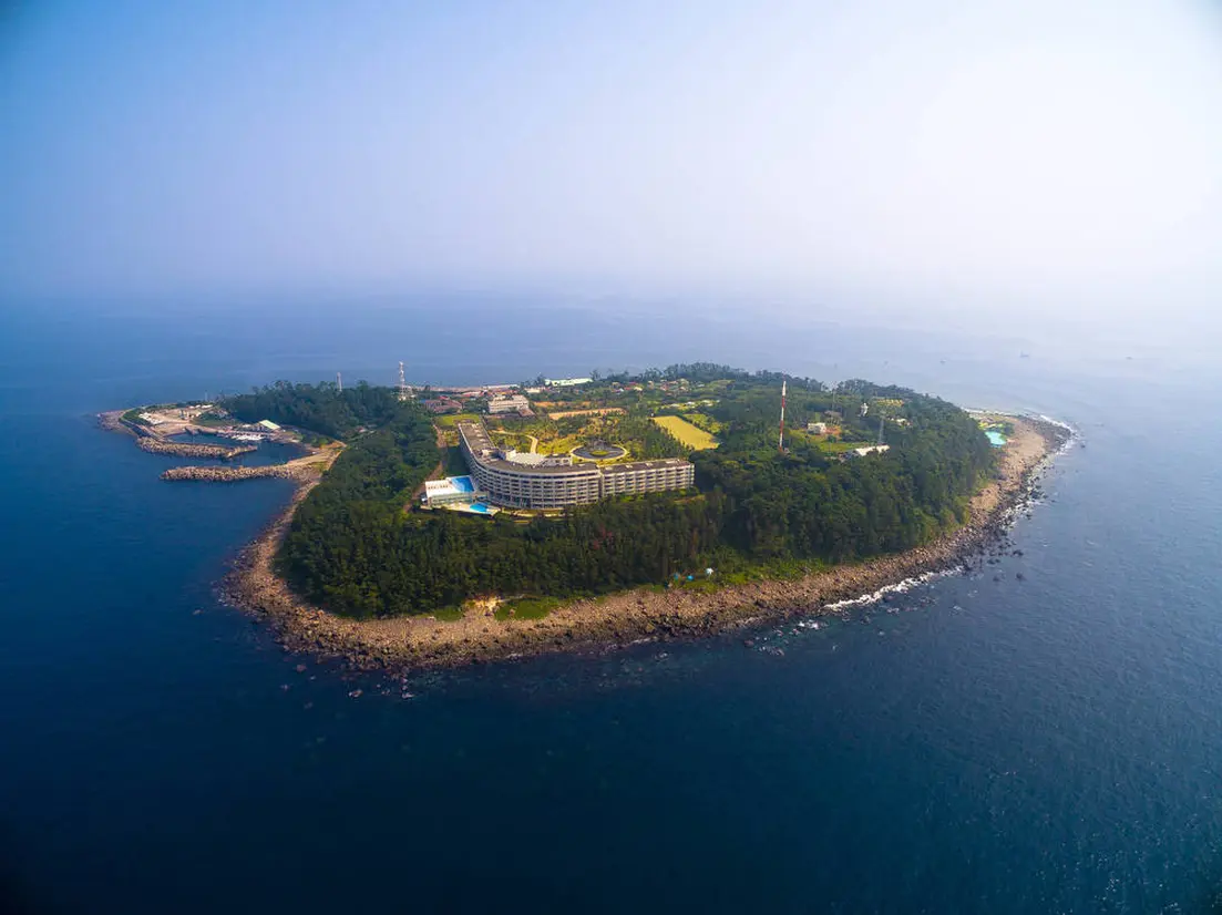 初島