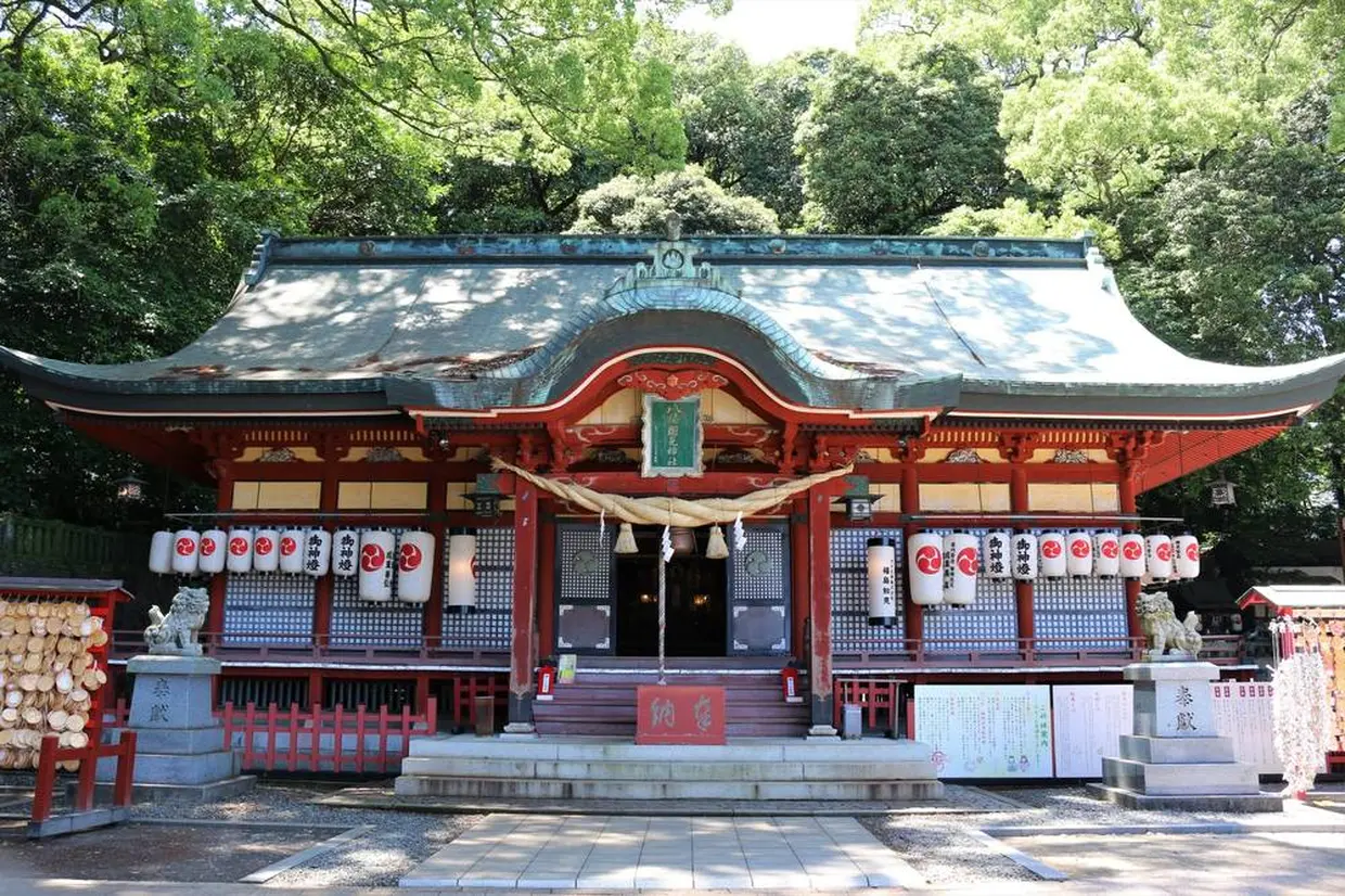 八幡朝見神社