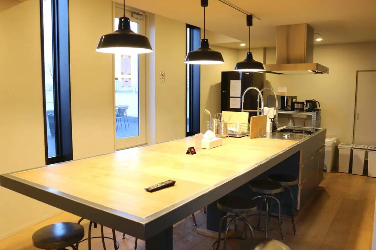 ROOF TOP SHARE KITCHEN