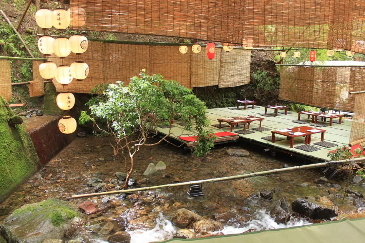 貴船の川床