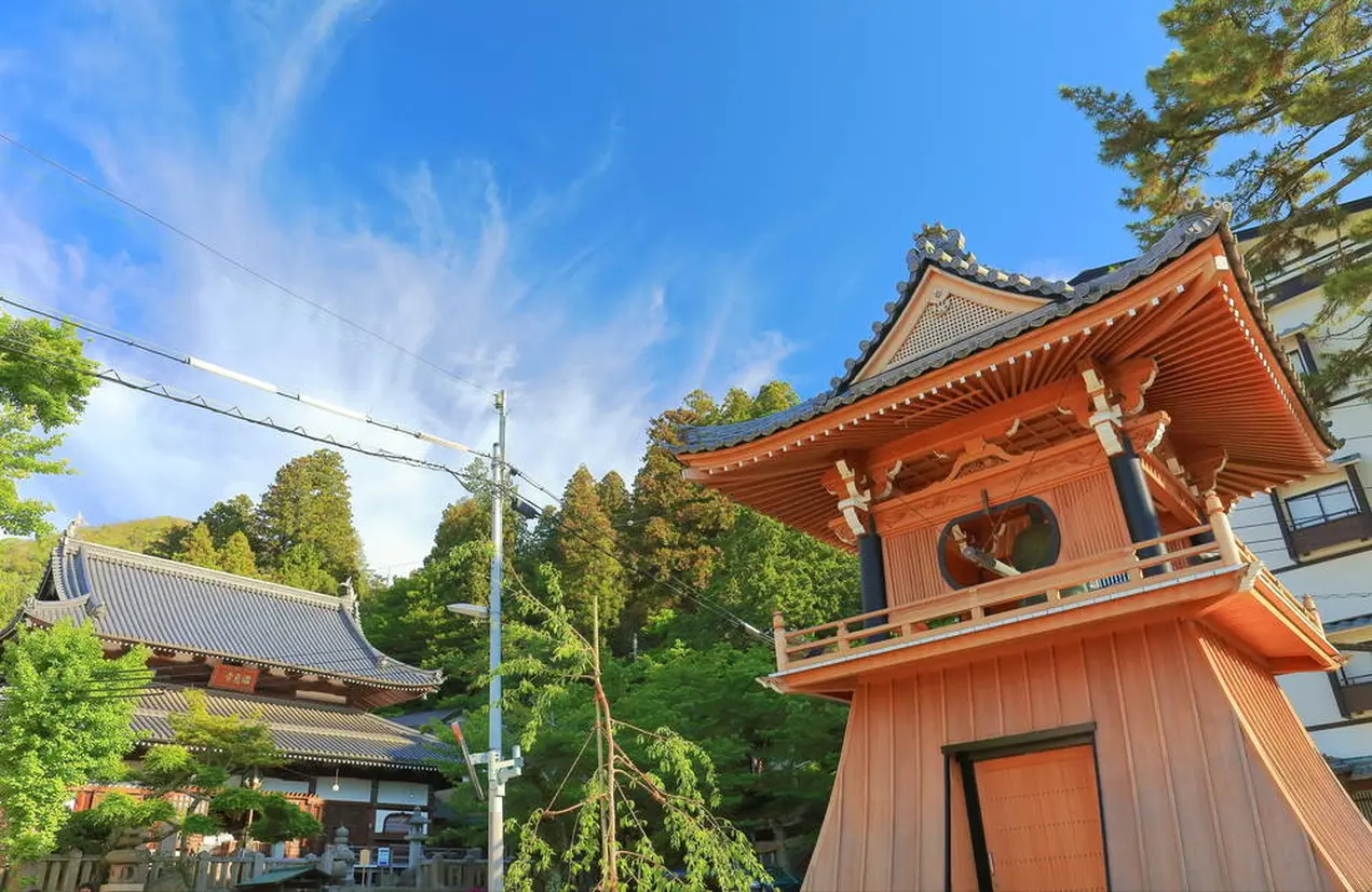 温泉寺の鐘楼