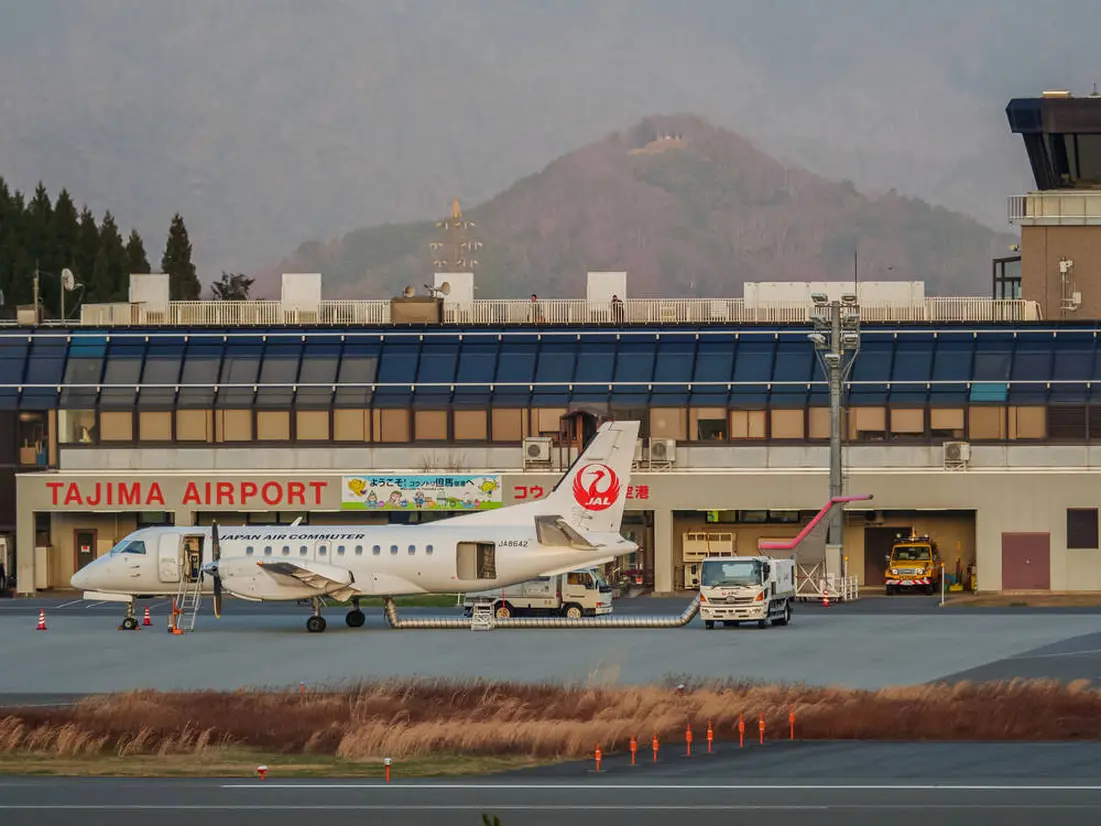 コウノトリ但馬空港