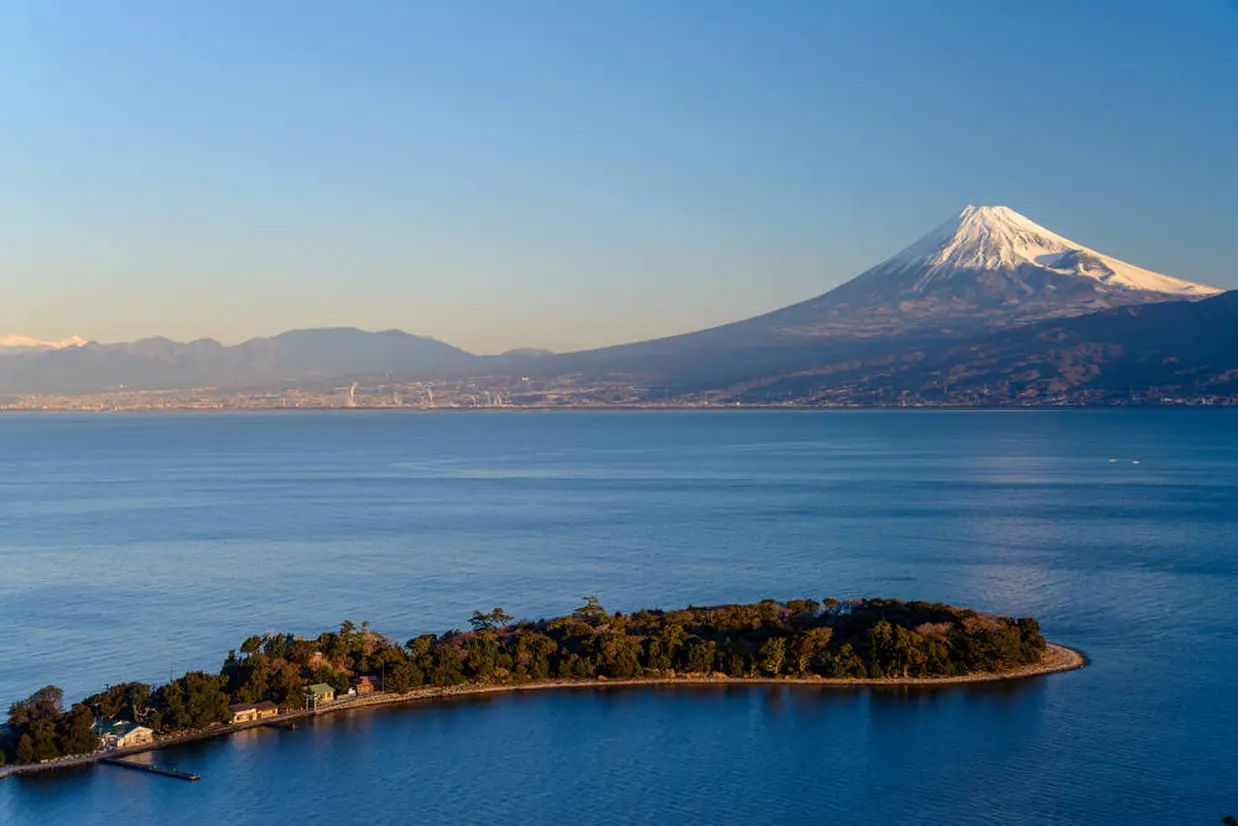 大瀬崎（琵琶島）