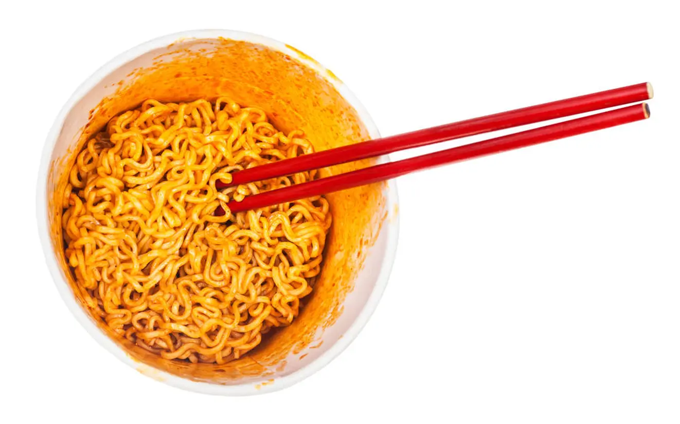 カップ麺 イメージ