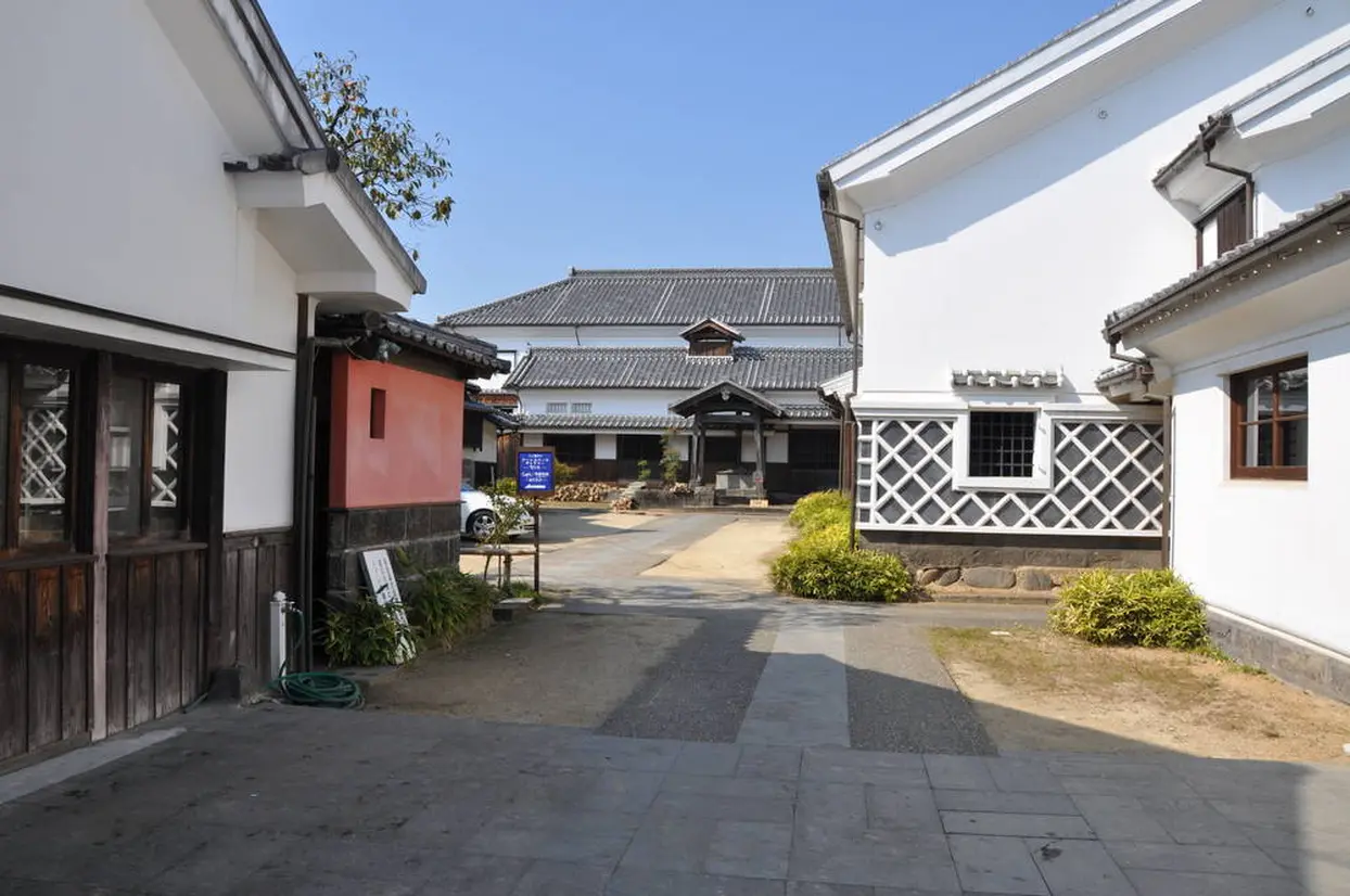 帆足本家酒造蔵