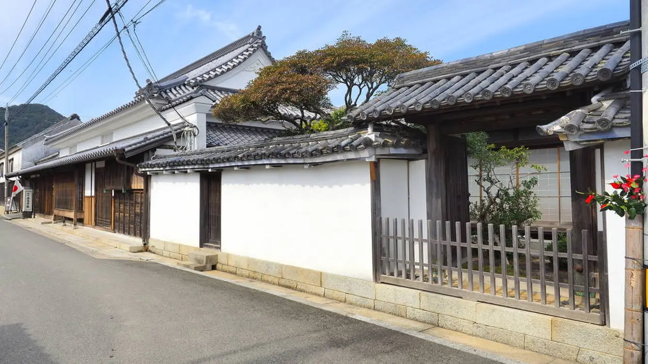 讃州井筒屋敷（引田のまち並み）