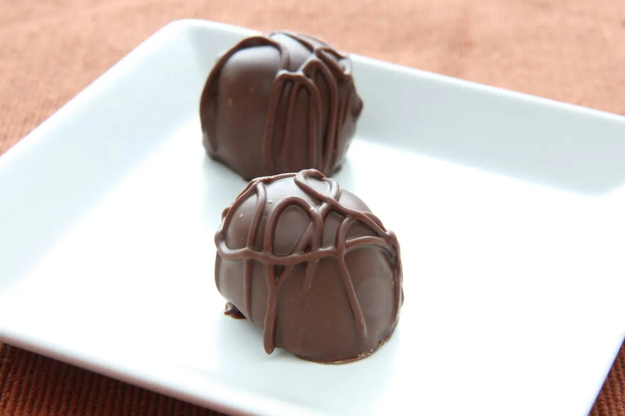 マカデミアナッツチョコレート　イメージ