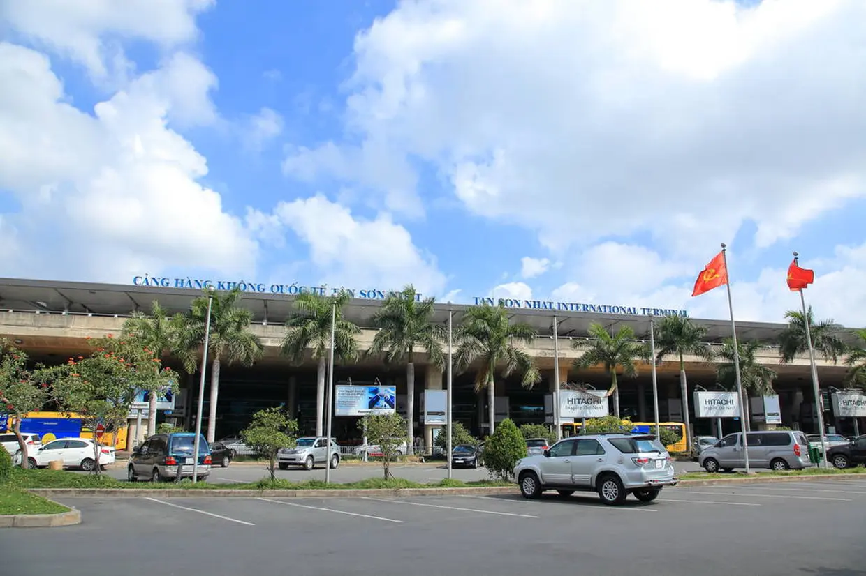 タンソンニャット空港