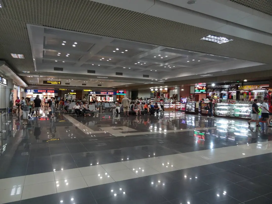 ノイバイ空港
