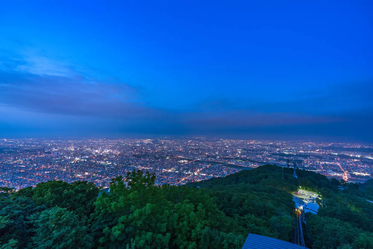 藻岩山
