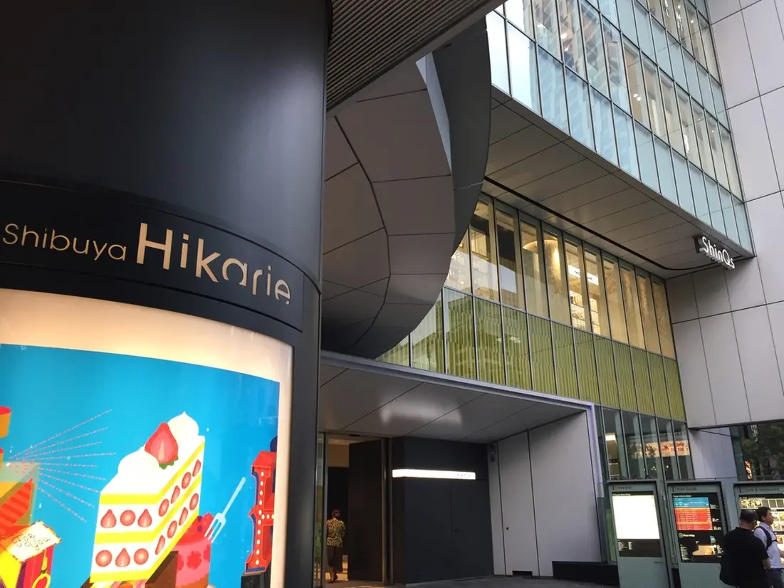 渋谷ヒカリエ正面入口