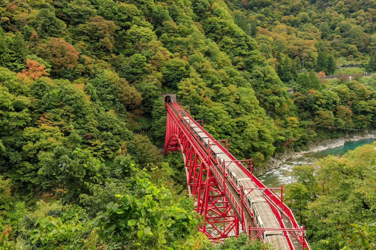 黒部峡谷鉄道