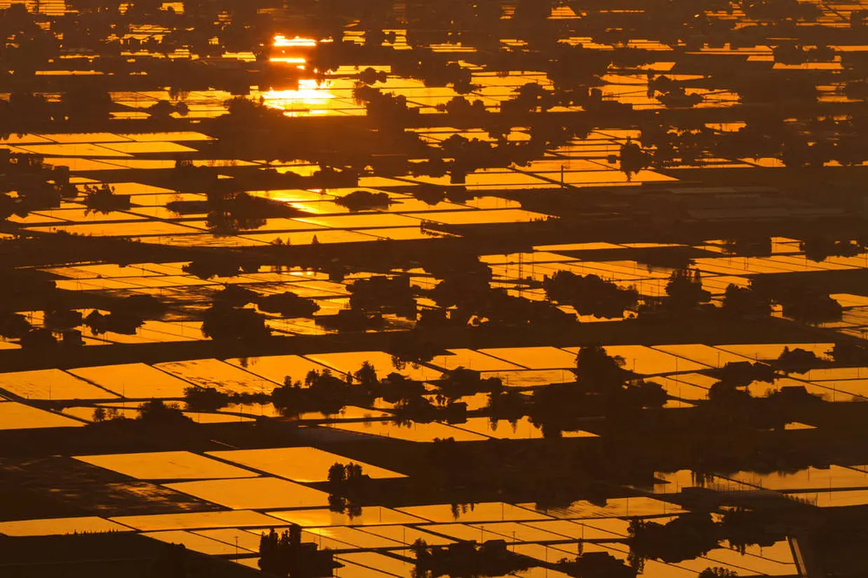 砺波市散居村夕焼け