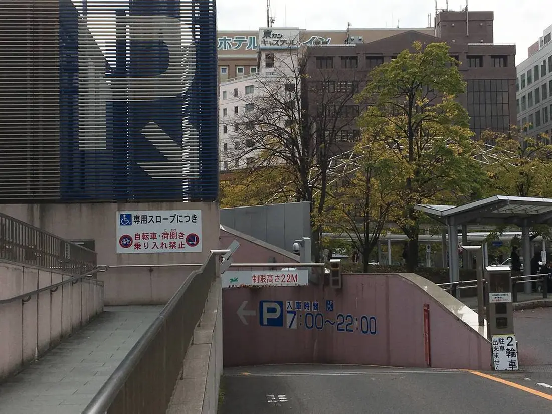 札幌駅北口　駐車場