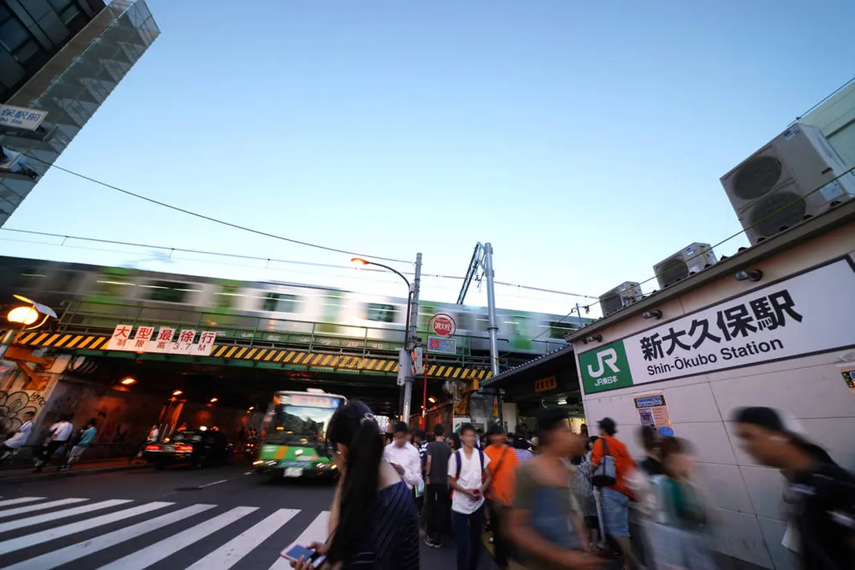 新大久保駅