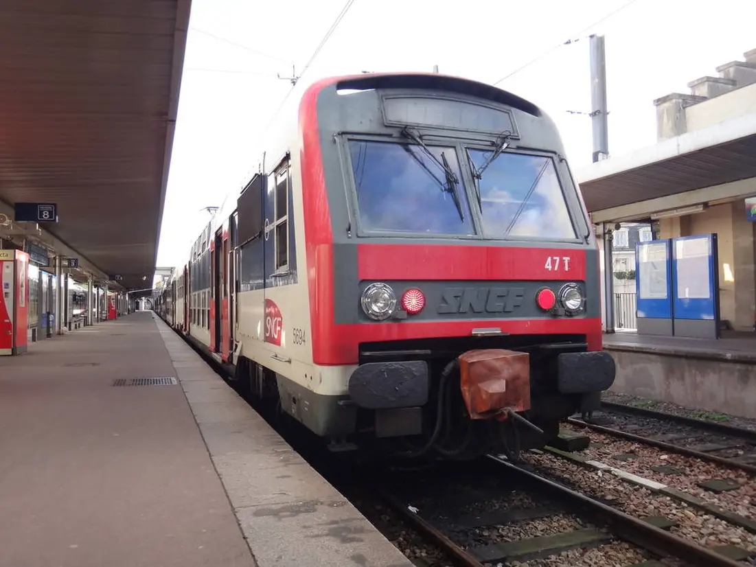 高速郊外鉄道　RER