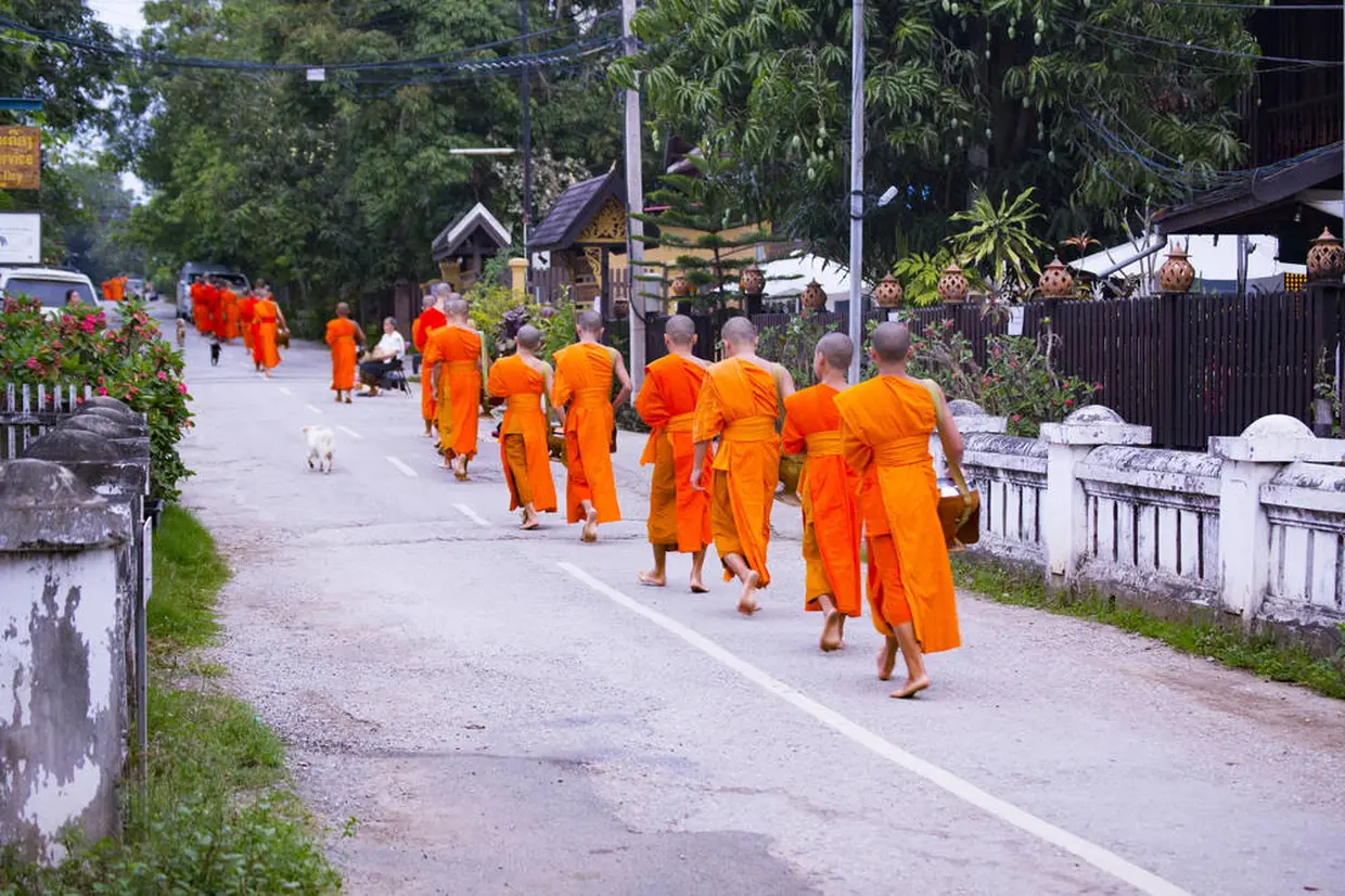 カンボジアの僧侶 イメージ