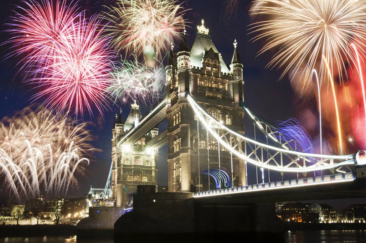 ロンドンでの打ち上げ花火　イメージ