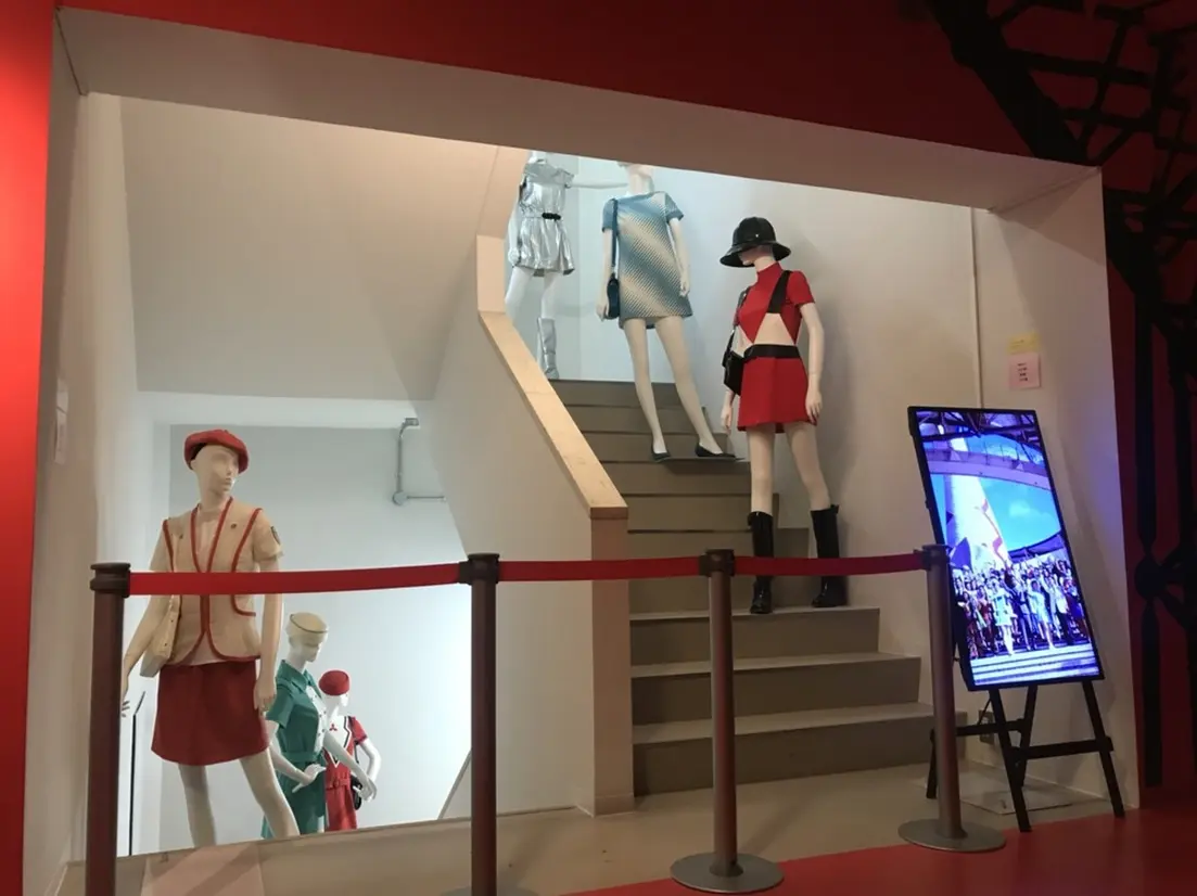 コンパニオン衣装