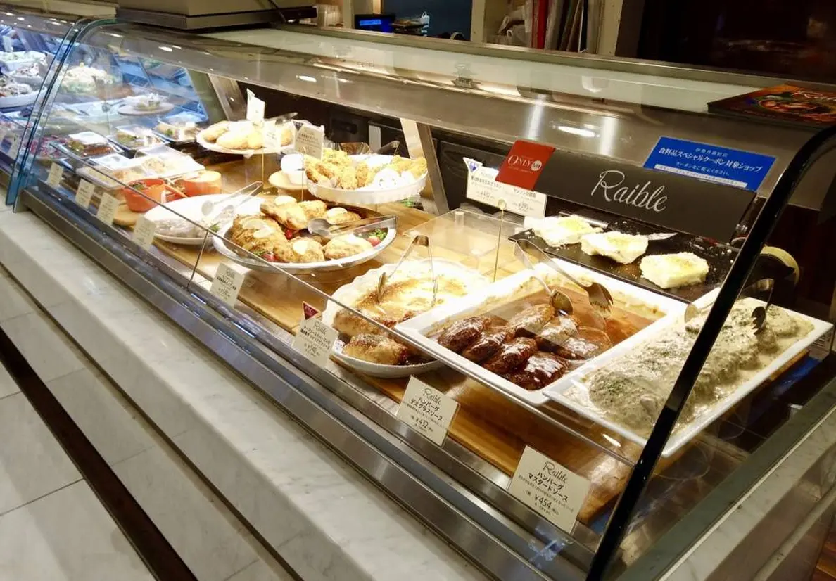 本館地下1階 食料品売場