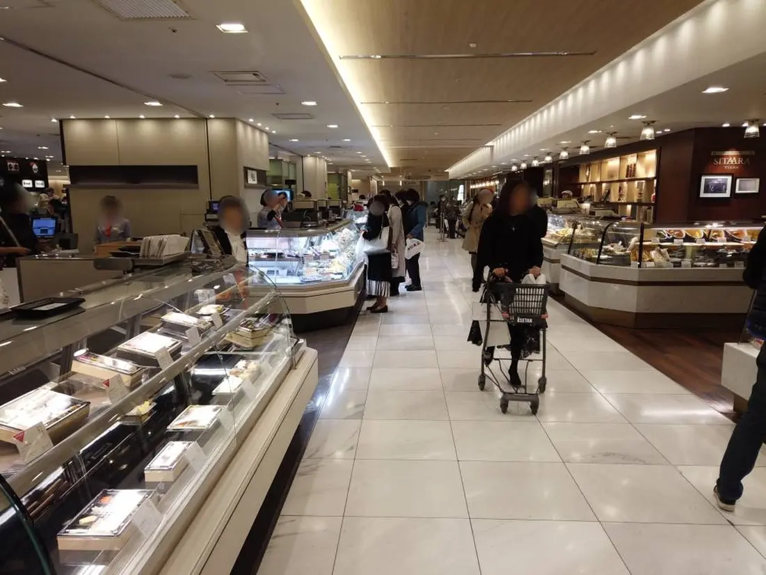 本館地下1階 食料品売り場