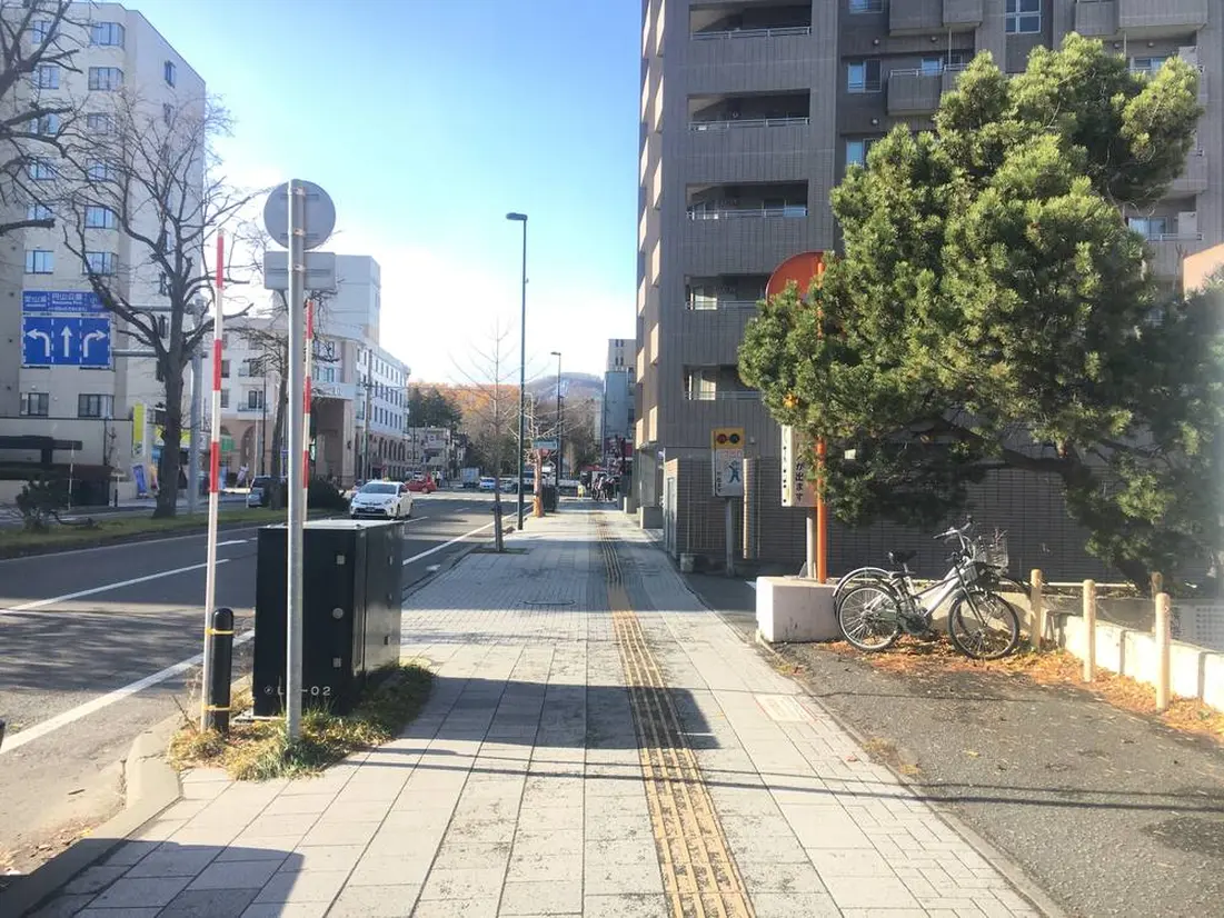 円山公園方面歩道