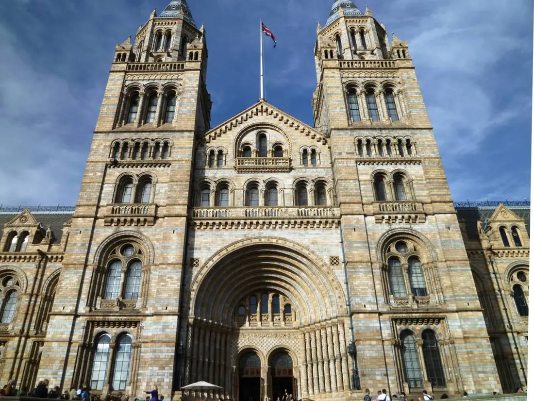 ロンドン自然史博物館