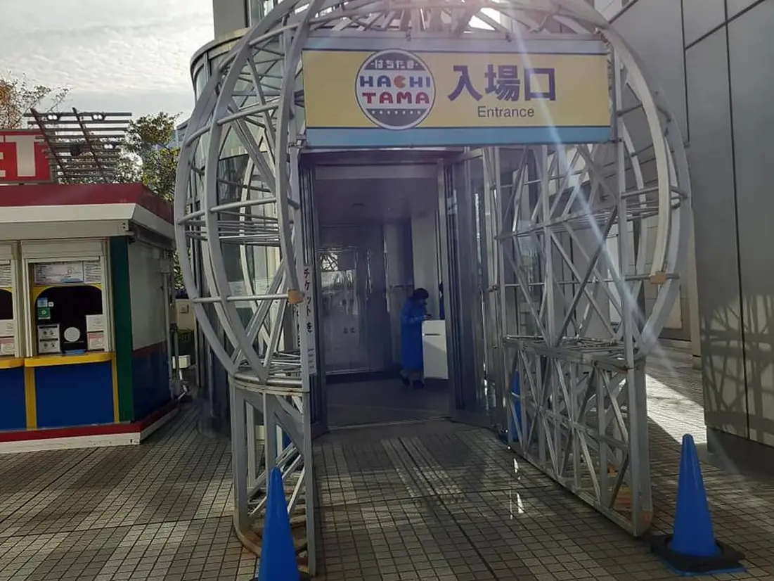 展望室入口エレベータ