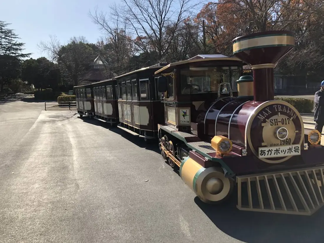 あかポッポ号
