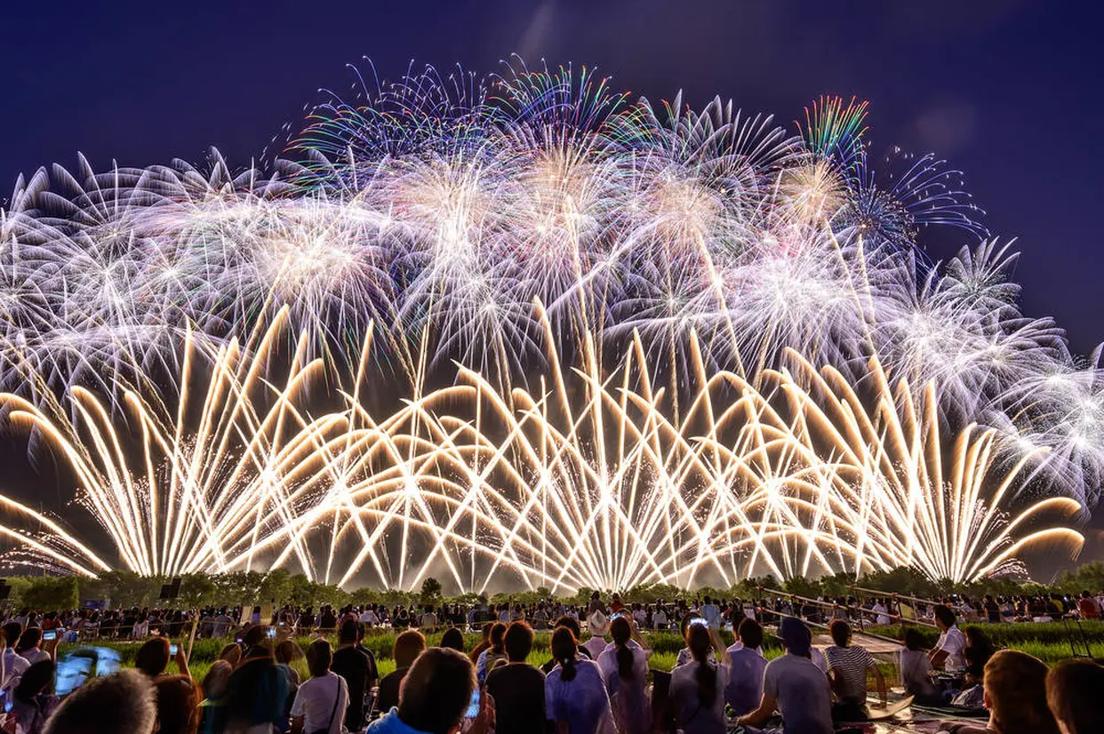 花火大会 イメージ