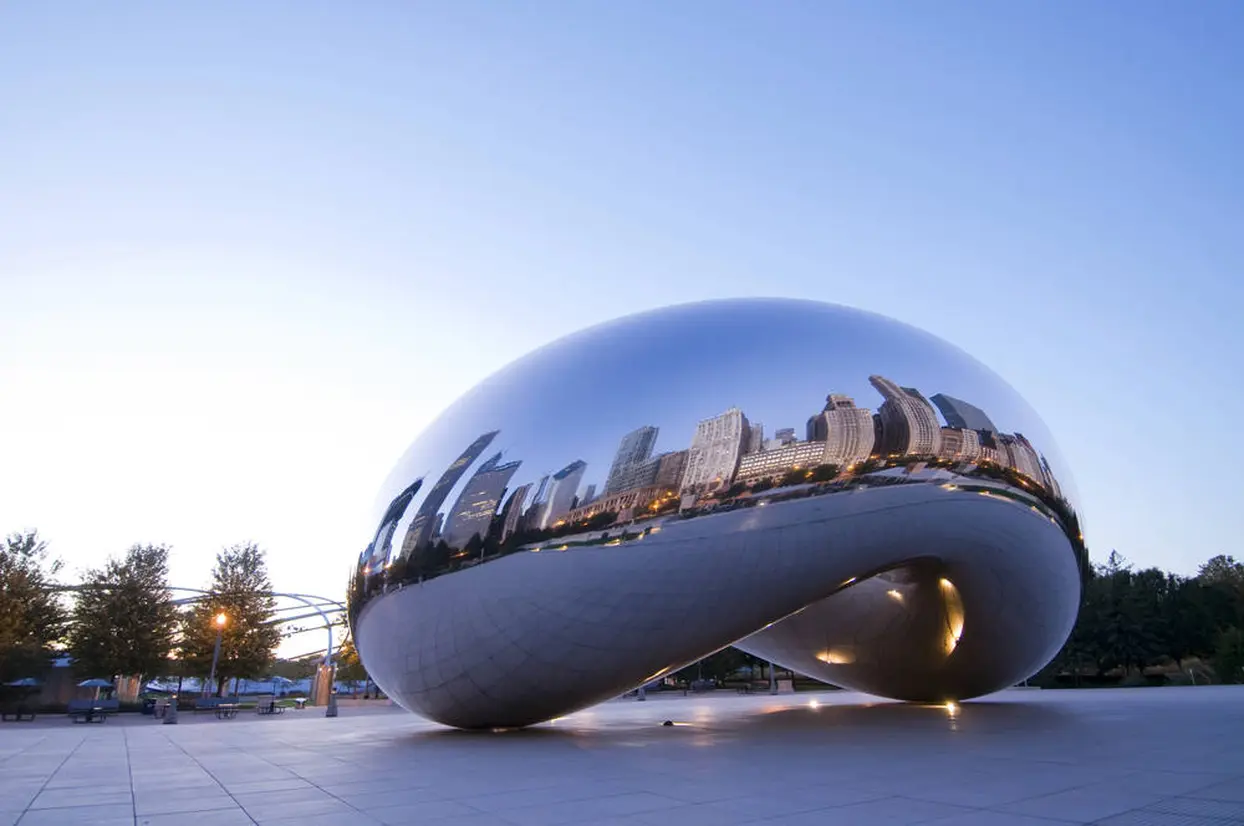 クラウド・ゲート （Photo Credit: Illinois Office of Tourism）