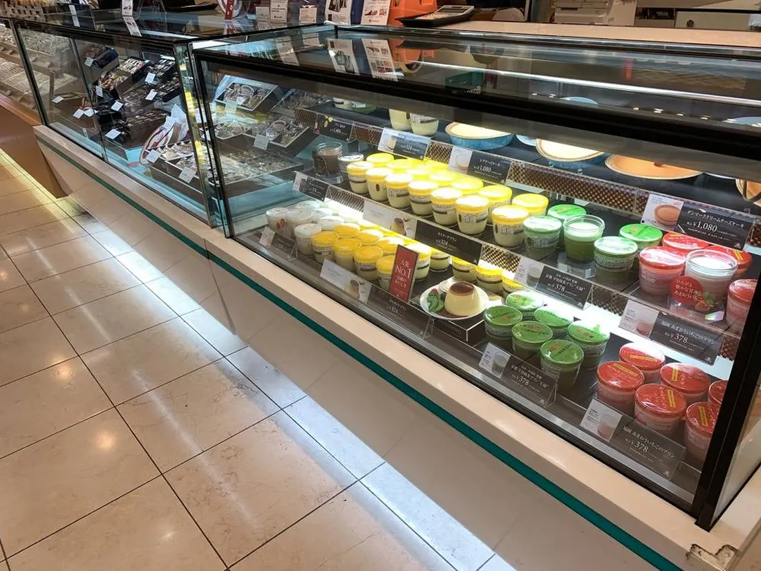 地下1階 スイーツコーナー
