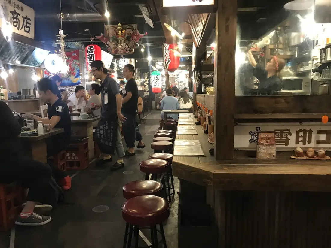 カウンター席の様子