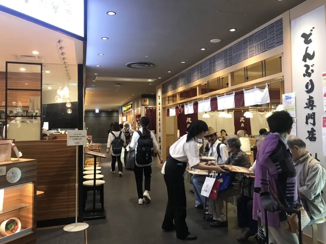 あべの市場食堂