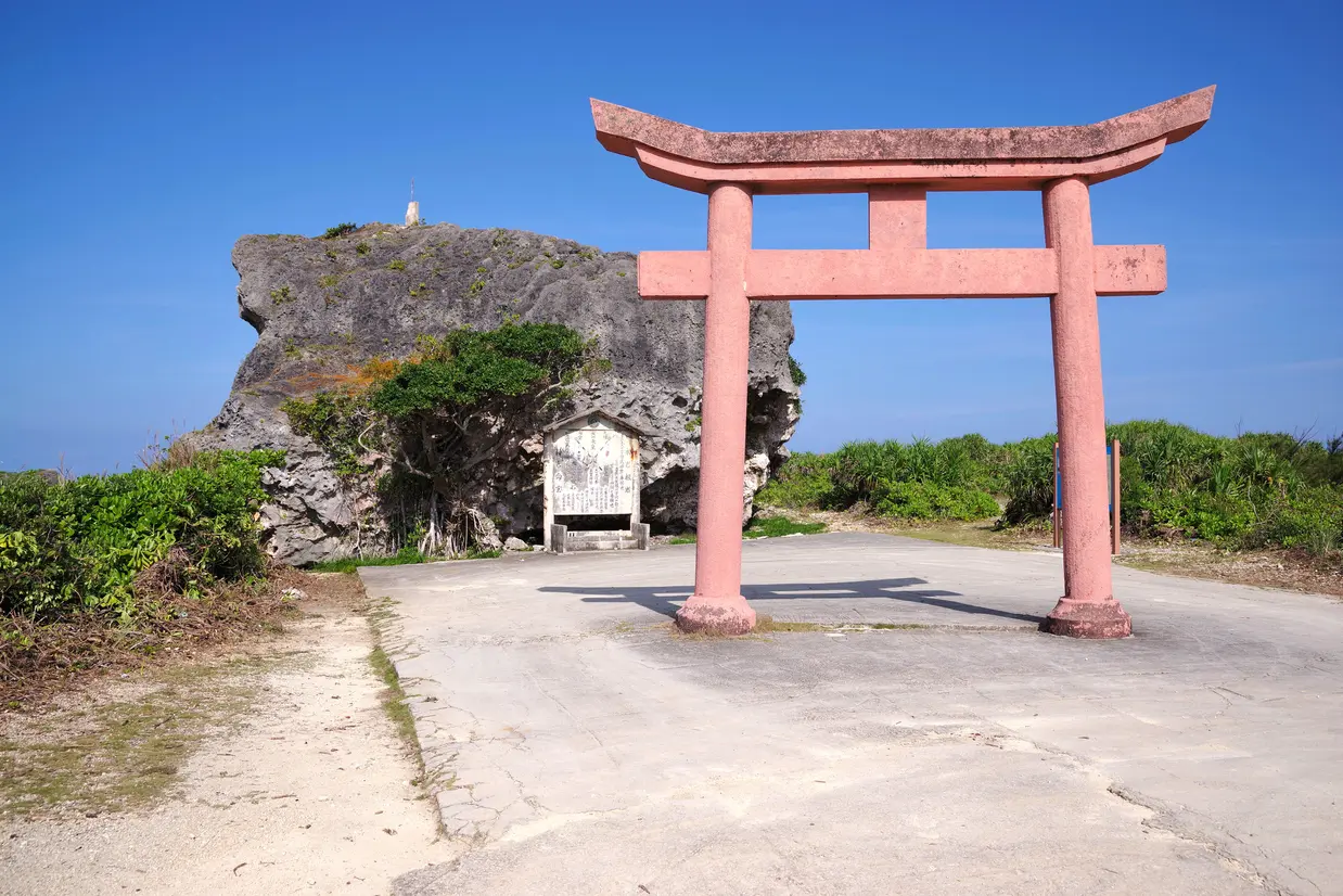 下地島巨岩（帯岩）