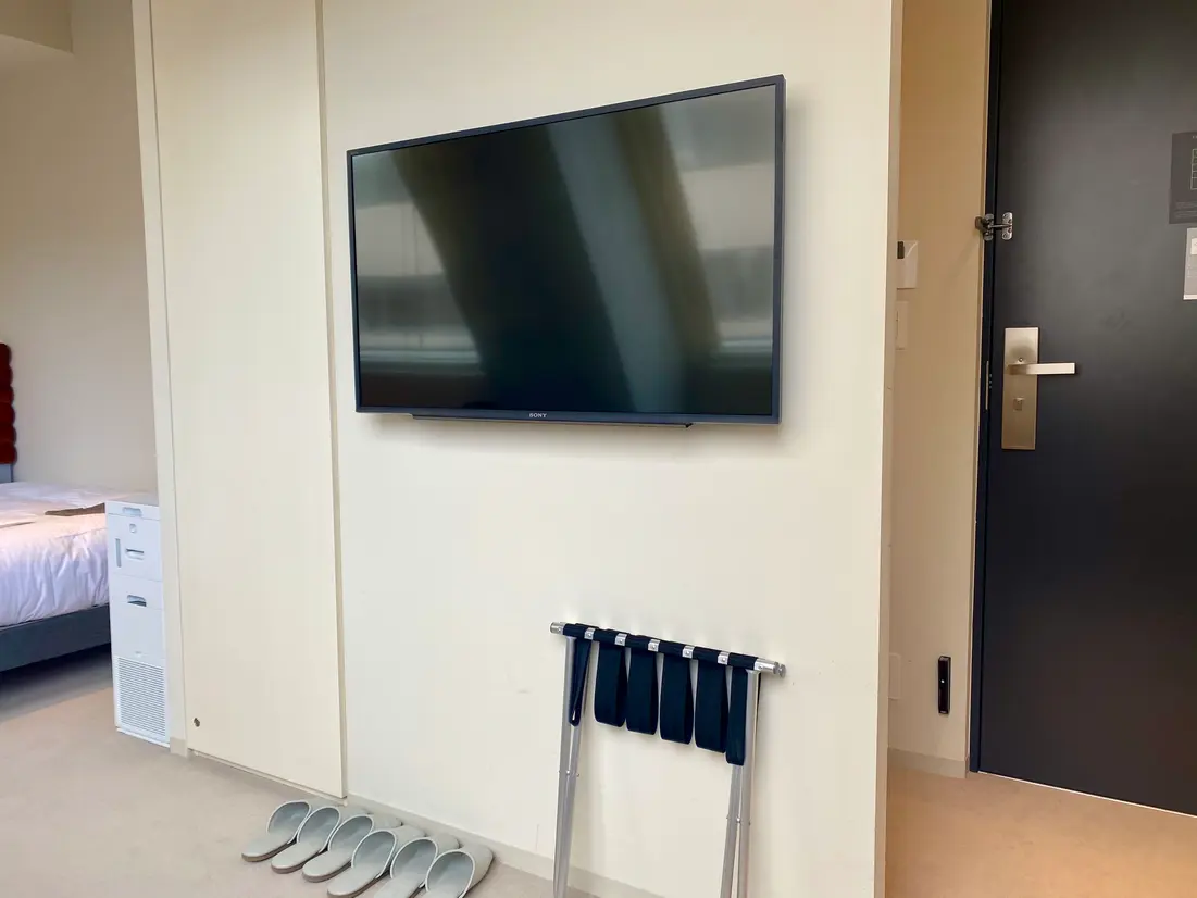 壁掛けテレビ