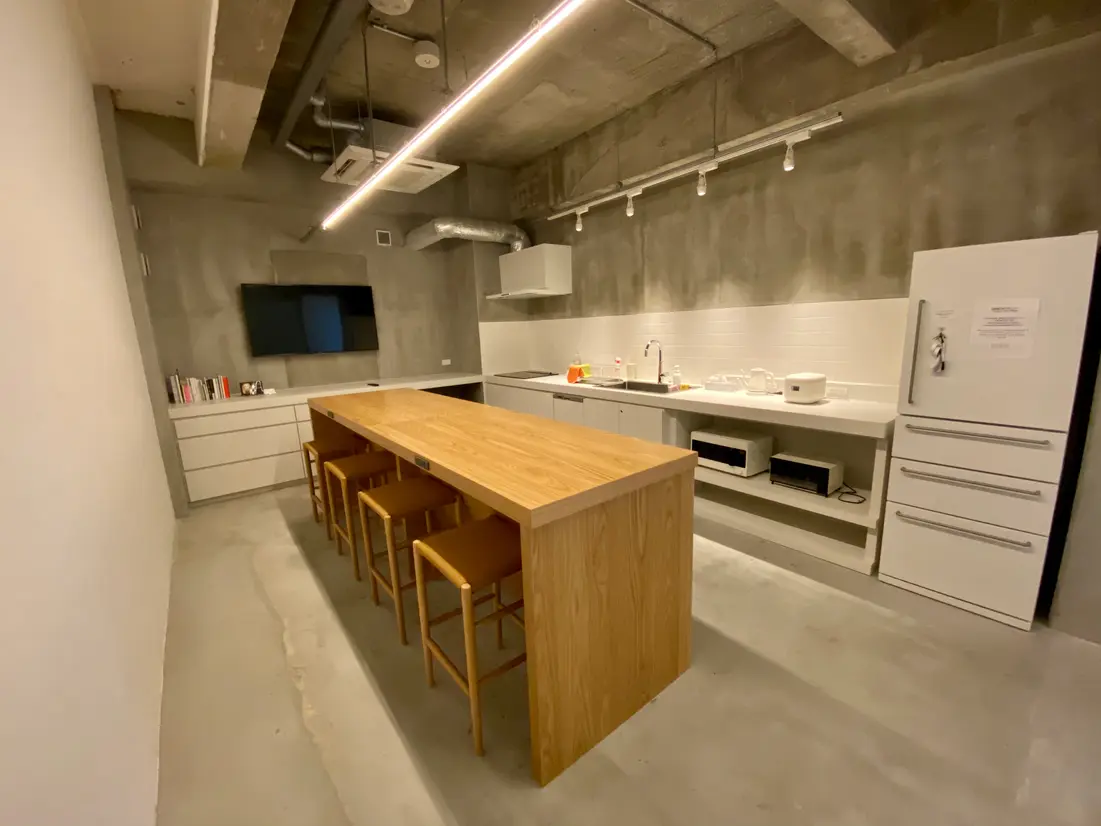 SHARED KITCHEN