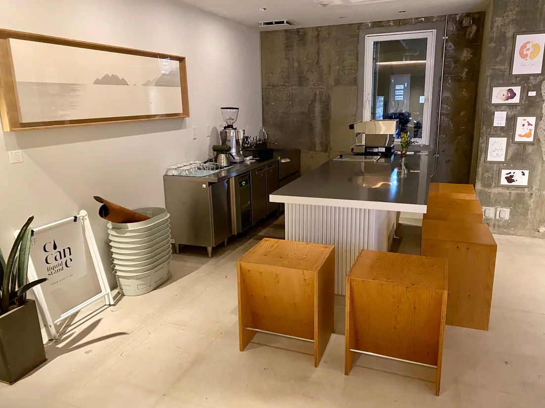 cicane -liquid stand-